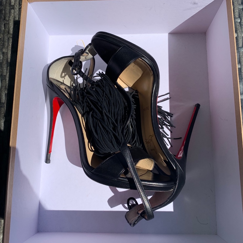 Brand new worn twice box and bags included